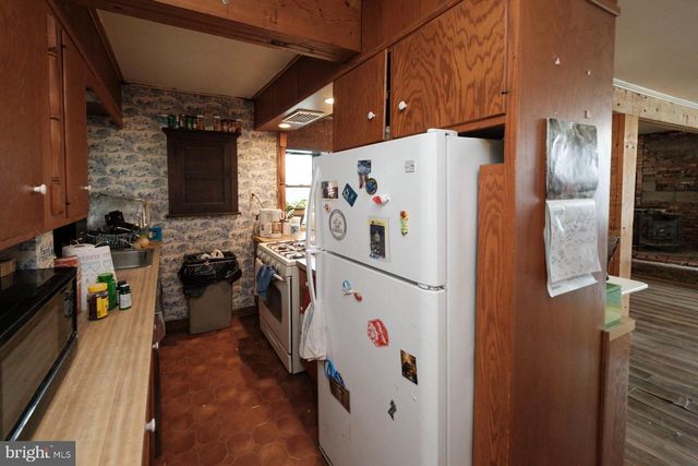 333 E MAIN ST, Newmanstown, PA 17073