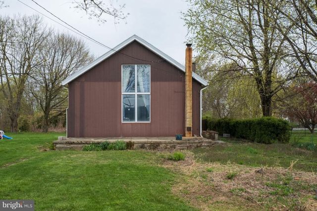 333 E MAIN ST, Newmanstown, PA 17073