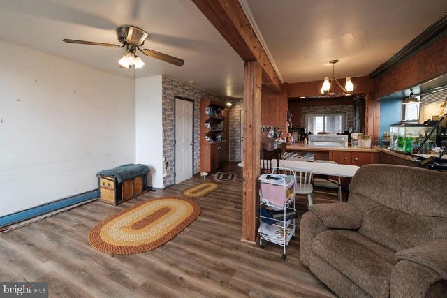 333 E MAIN ST, Newmanstown, PA 17073