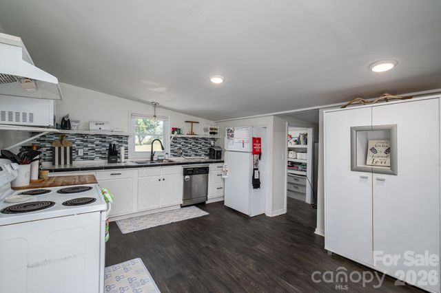 2024 Willis Road, Vale, NC 28168