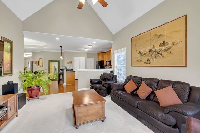 2009 Sunflower Dr, Spring Hill, TN 37174