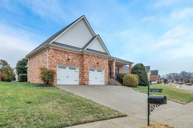 2009 Sunflower Dr, Spring Hill, TN 37174