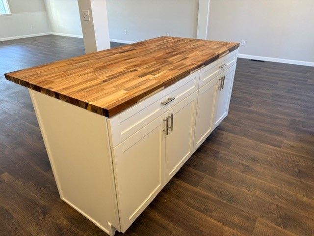 12392 HICKORY Drive, Conneaut Lake, PA 16316