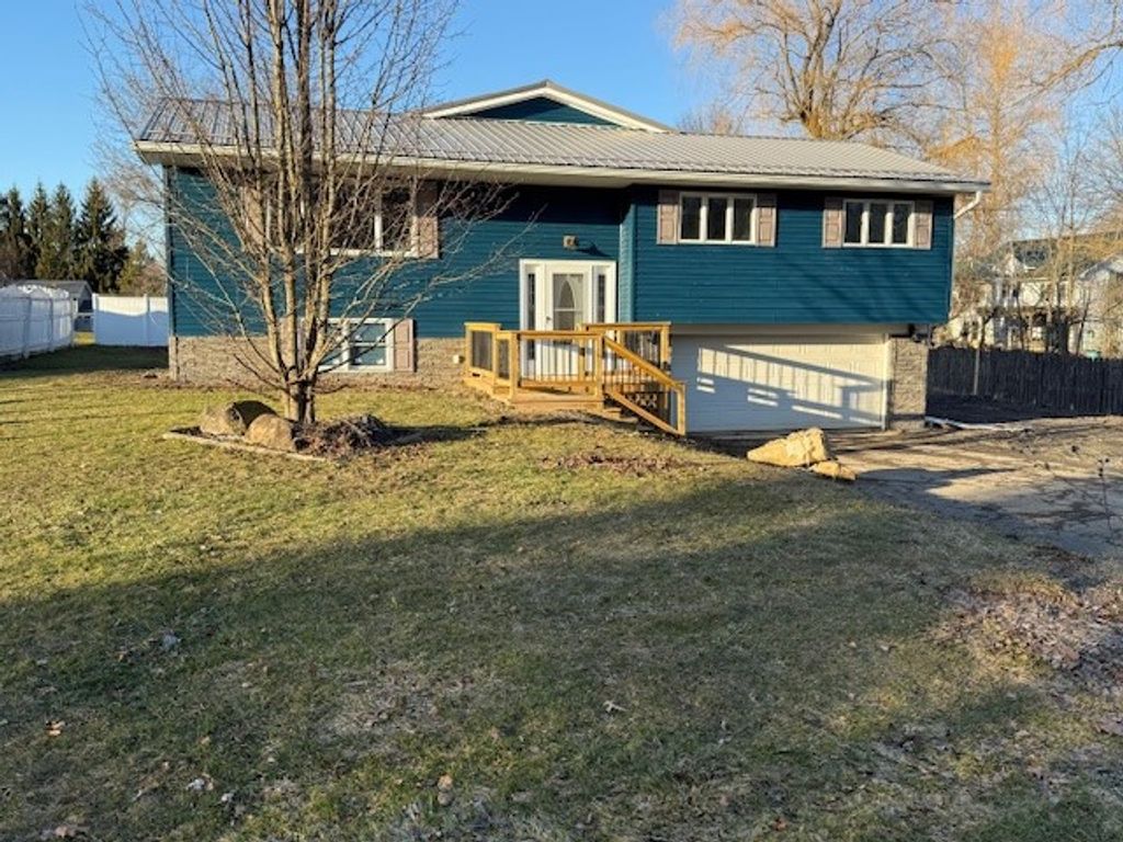 12392 HICKORY Drive, Conneaut Lake, PA 16316