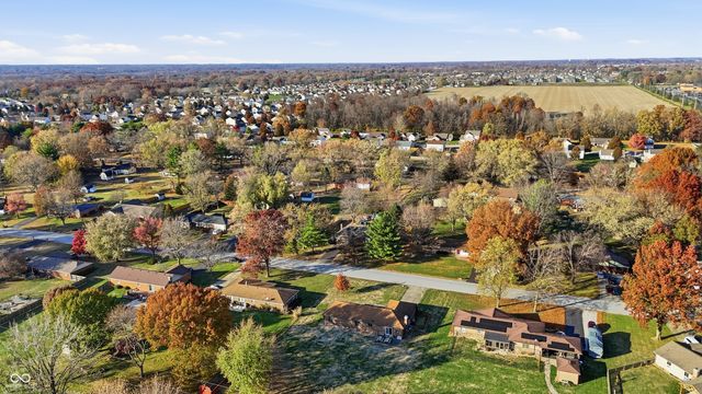 7370 Hidden Valley Drive, Plainfield, IN 46168