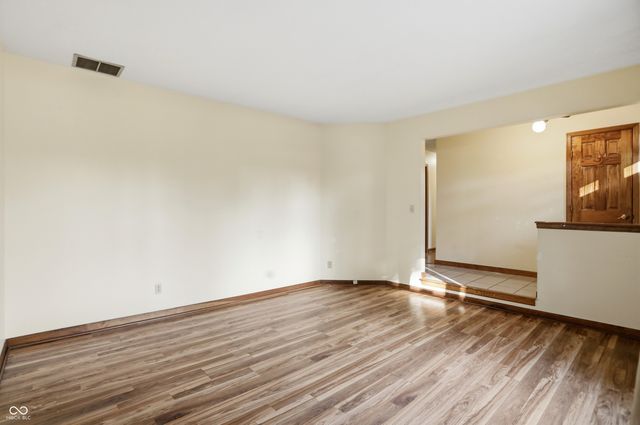 7370 Hidden Valley Drive, Plainfield, IN 46168