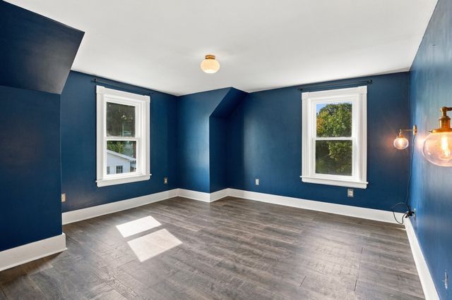 8 Agate Avenue, Worcester, MA 01604