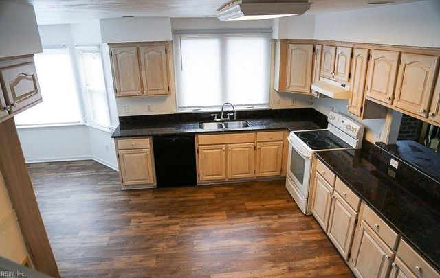 756 Yorkshire TRL, Chesapeake, VA 23322