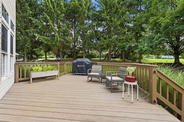 441 Elder Court, Adams Twp, PA 16046