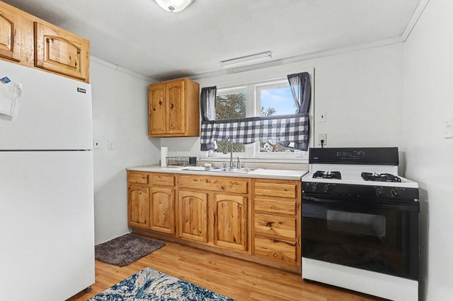 206 Burr Oak Street, Mendon, MI 49072