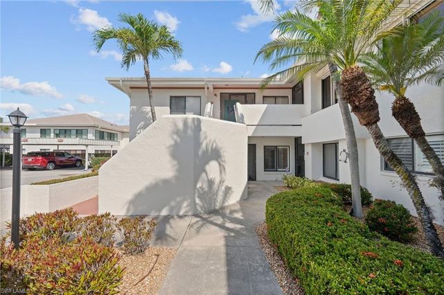 1784 Augusta DR 101, Fort Myers, FL 33907