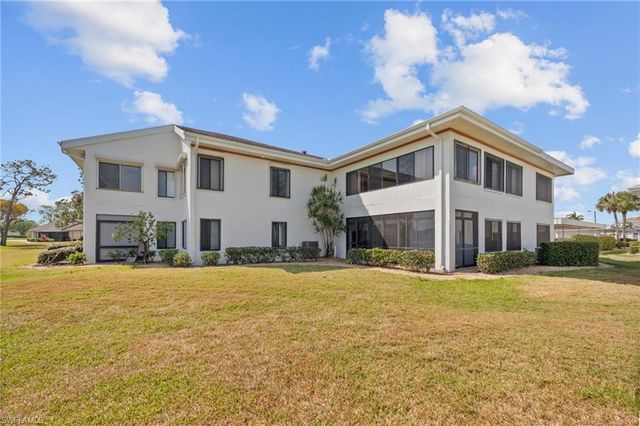1784 Augusta DR 101, Fort Myers, FL 33907