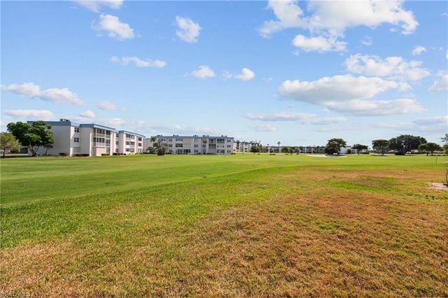 1784 Augusta DR 101, Fort Myers, FL 33907