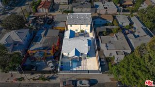 1375 W 37th Drive, Los Angeles, CA 90007