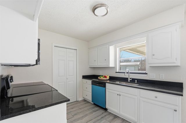 1816 Lake Highland W, Quinlan, TX 75474