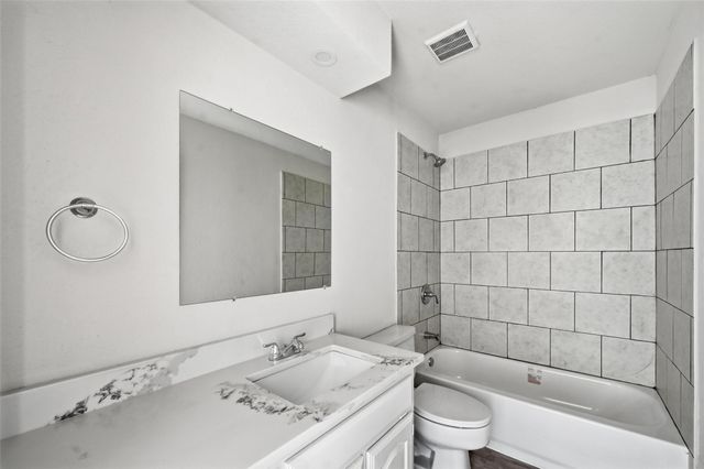 1816 Lake Highland W, Quinlan, TX 75474