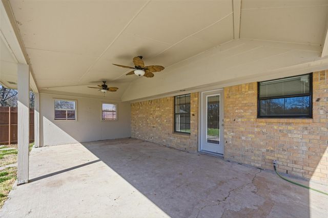 1816 Lake Highland W, Quinlan, TX 75474