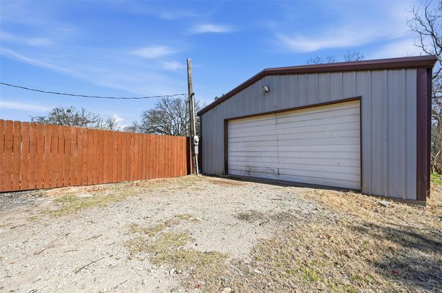 1816 Lake Highland W, Quinlan, TX 75474