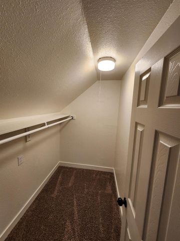 2001 John St, Modesto, CA 95351