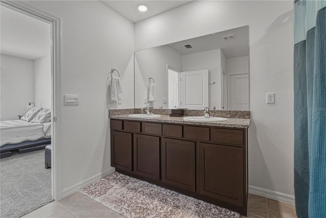 2741 GARDINER LANE, Zephyrhills, FL 33541