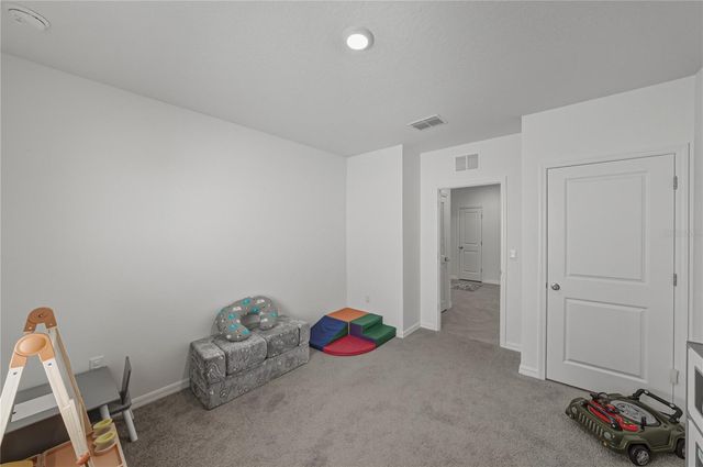 2741 GARDINER LANE, Zephyrhills, FL 33541