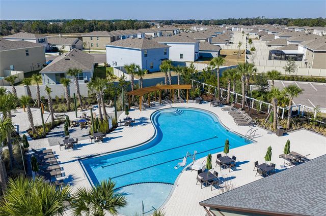 2741 GARDINER LANE, Zephyrhills, FL 33541