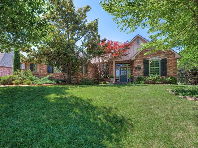 124 Lakeview Court, Edmond, OK 73003