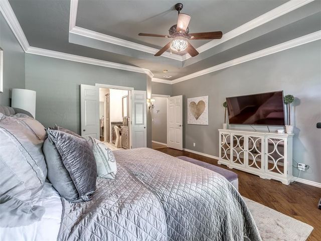 124 Lakeview Court, Edmond, OK 73003