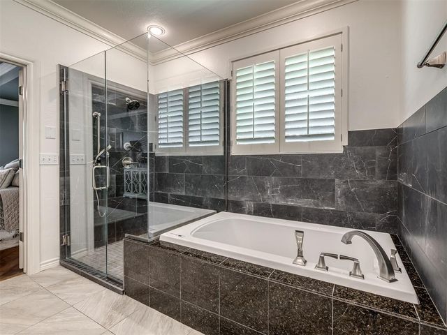 124 Lakeview Court, Edmond, OK 73003
