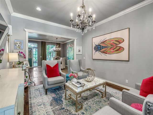 124 Lakeview Court, Edmond, OK 73003
