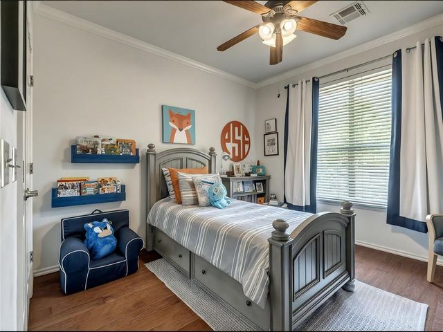 124 Lakeview Court, Edmond, OK 73003