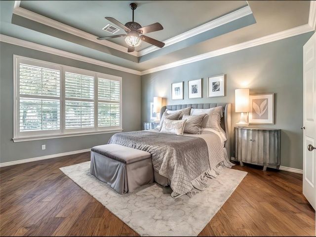 124 Lakeview Court, Edmond, OK 73003