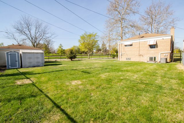 2337 Park Avenue, North Riverside, IL 60546