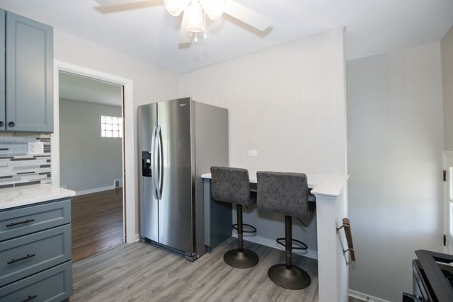 2337 Park Avenue, North Riverside, IL 60546