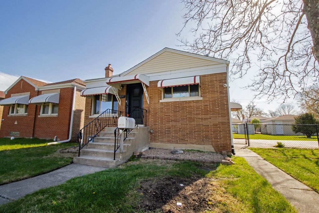 2337 Park Avenue, North Riverside, IL 60546