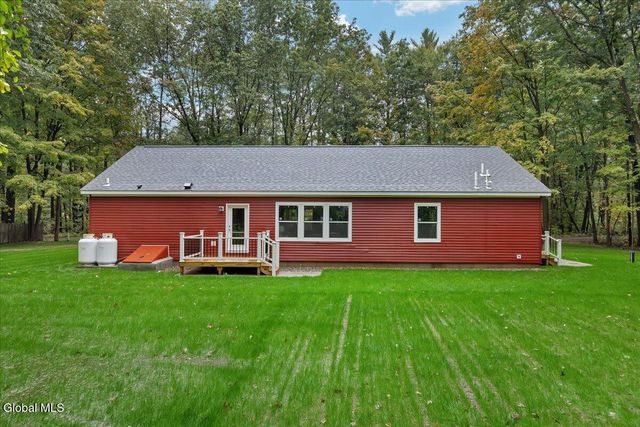 113 Jones Road, Saratoga Springs, NY 12866