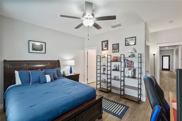 1878 Papa Mori Dr, Corpus Christi, TX 78414