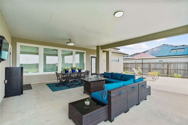 1878 Papa Mori Dr, Corpus Christi, TX 78414