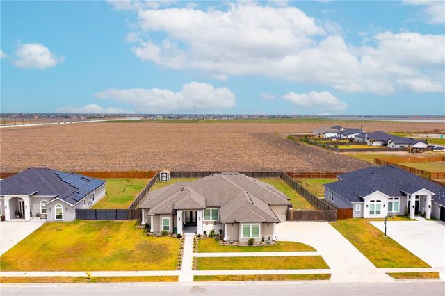 1878 Papa Mori Dr, Corpus Christi, TX 78414