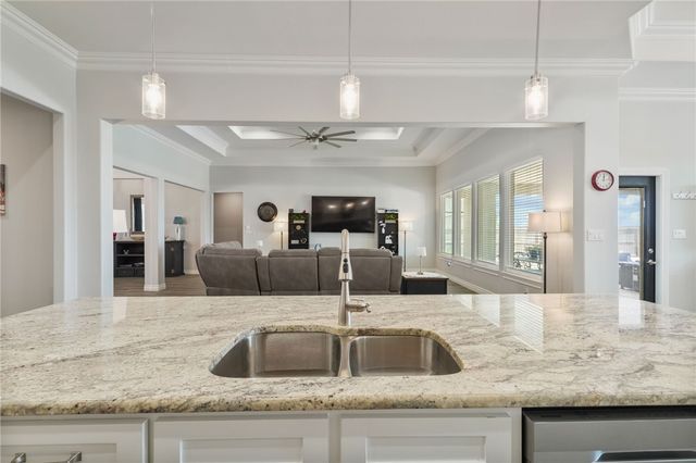 1878 Papa Mori Dr, Corpus Christi, TX 78414