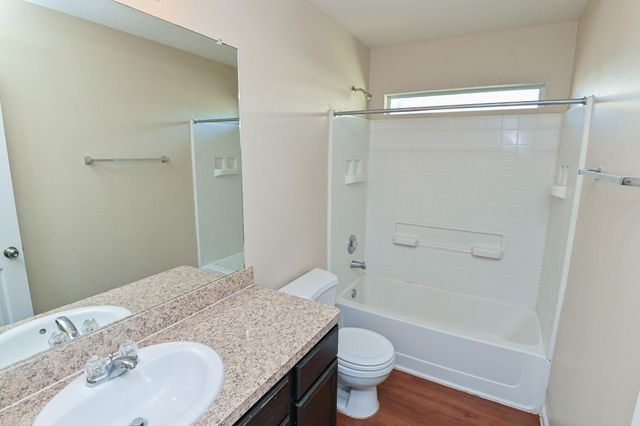 838 Darbydale Crossing Lane, Houston, TX 77090