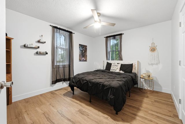 2448 N Ramsey Avenue, Springfield, MO 65803