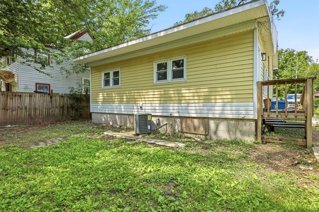 2448 N Ramsey Avenue, Springfield, MO 65803