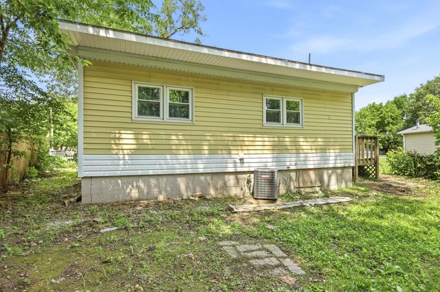 2448 N Ramsey Avenue, Springfield, MO 65803