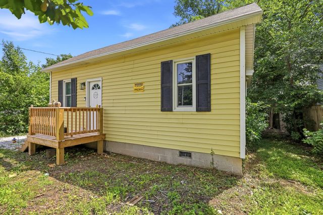 2448 N Ramsey Avenue, Springfield, MO 65803
