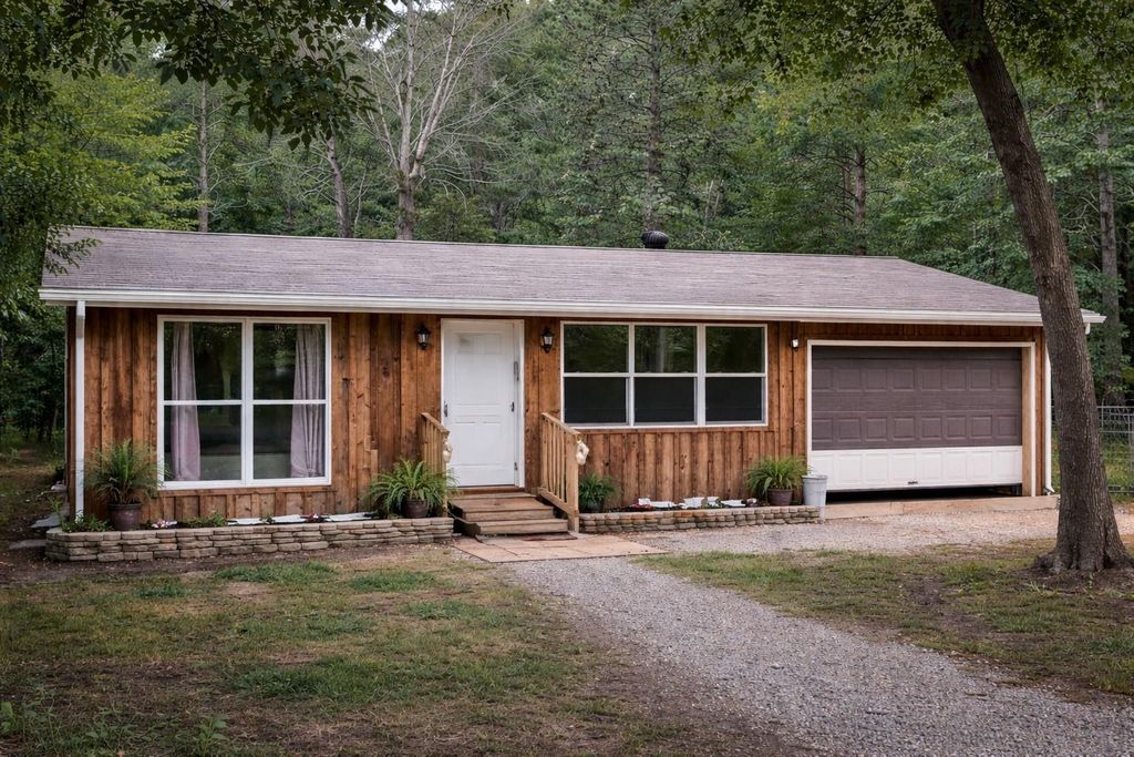 158 County Road 2702, Cleveland, TX 77327