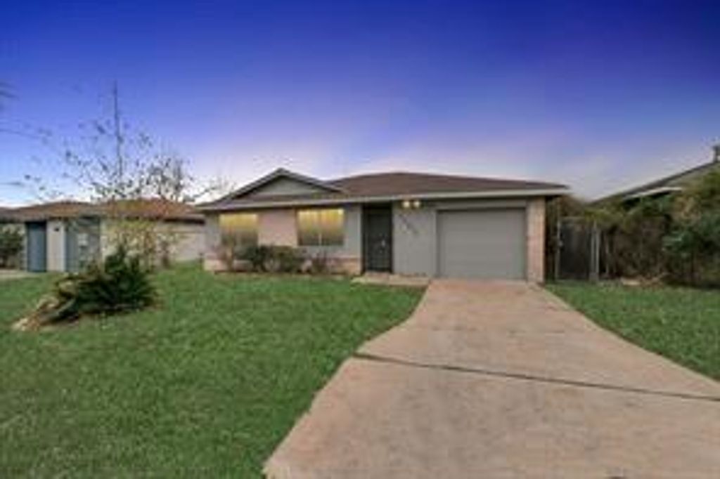 12811 Glenhollow Drive, Houston, TX 77048