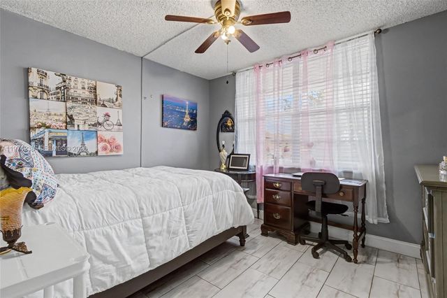 2649 NW 48th Ter 237, Lauderdale Lakes, FL 33313