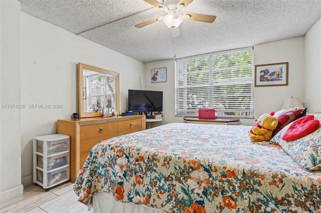 2649 NW 48th Ter 237, Lauderdale Lakes, FL 33313