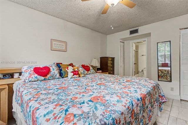 2649 NW 48th Ter 237, Lauderdale Lakes, FL 33313